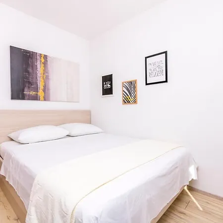 Apartments Visnja Rogoznica  Kültér fotó
